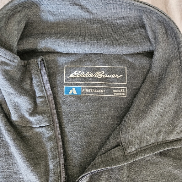 Eddie Bauer zip pull over - Picture 2 of 5